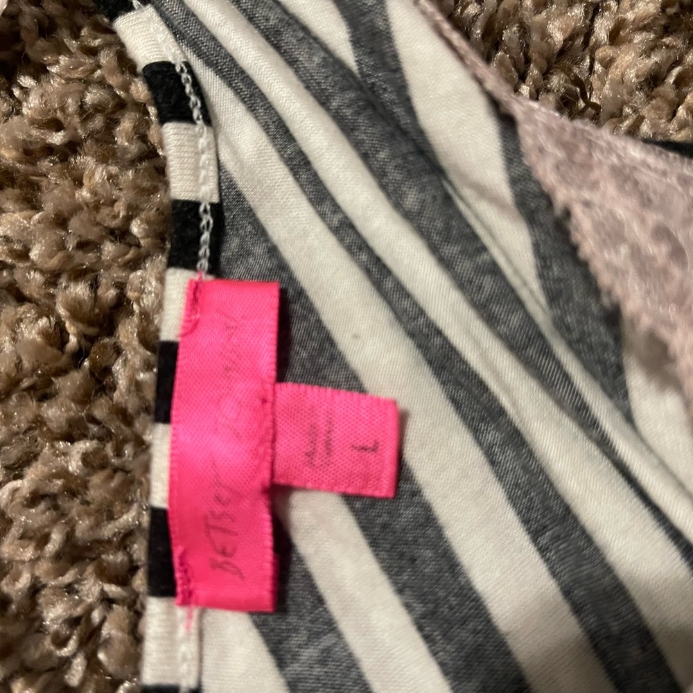 🩷Betsey Johnson Black and White Striped Cami with Lace🩷 - Picture 4 of 6
